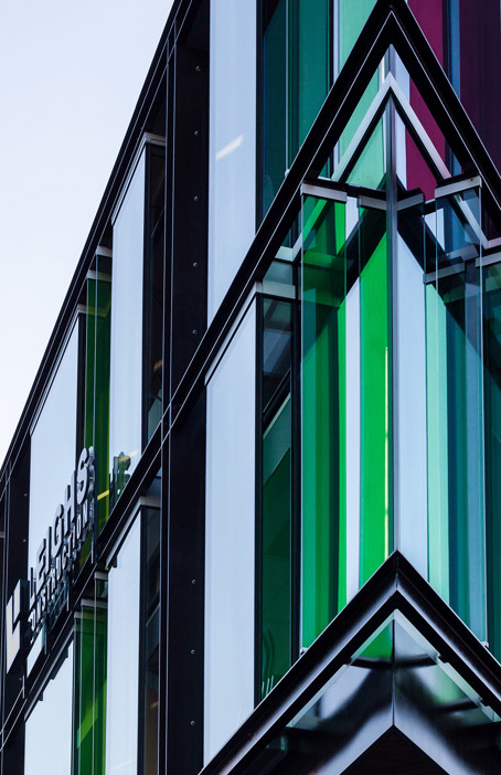 Stranges Building, facade corner