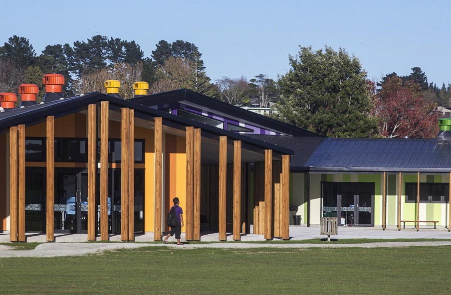 Te Kura Kaupapa Māori o Ngāti Kahungunu o Te Wairoa by RTA Studio