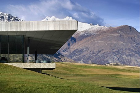 The Hills Clubhouse (2007)