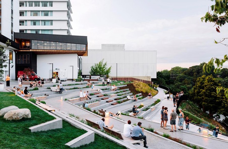 Victoria on the River 