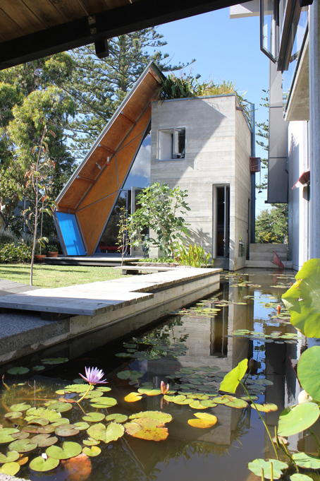 Narrow Neck House, 2007
