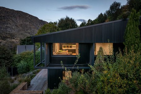 Moonlight Tui Compound